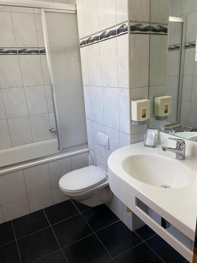 Hotel Restaurant Rothorn Visperterminen Экстерьер фото