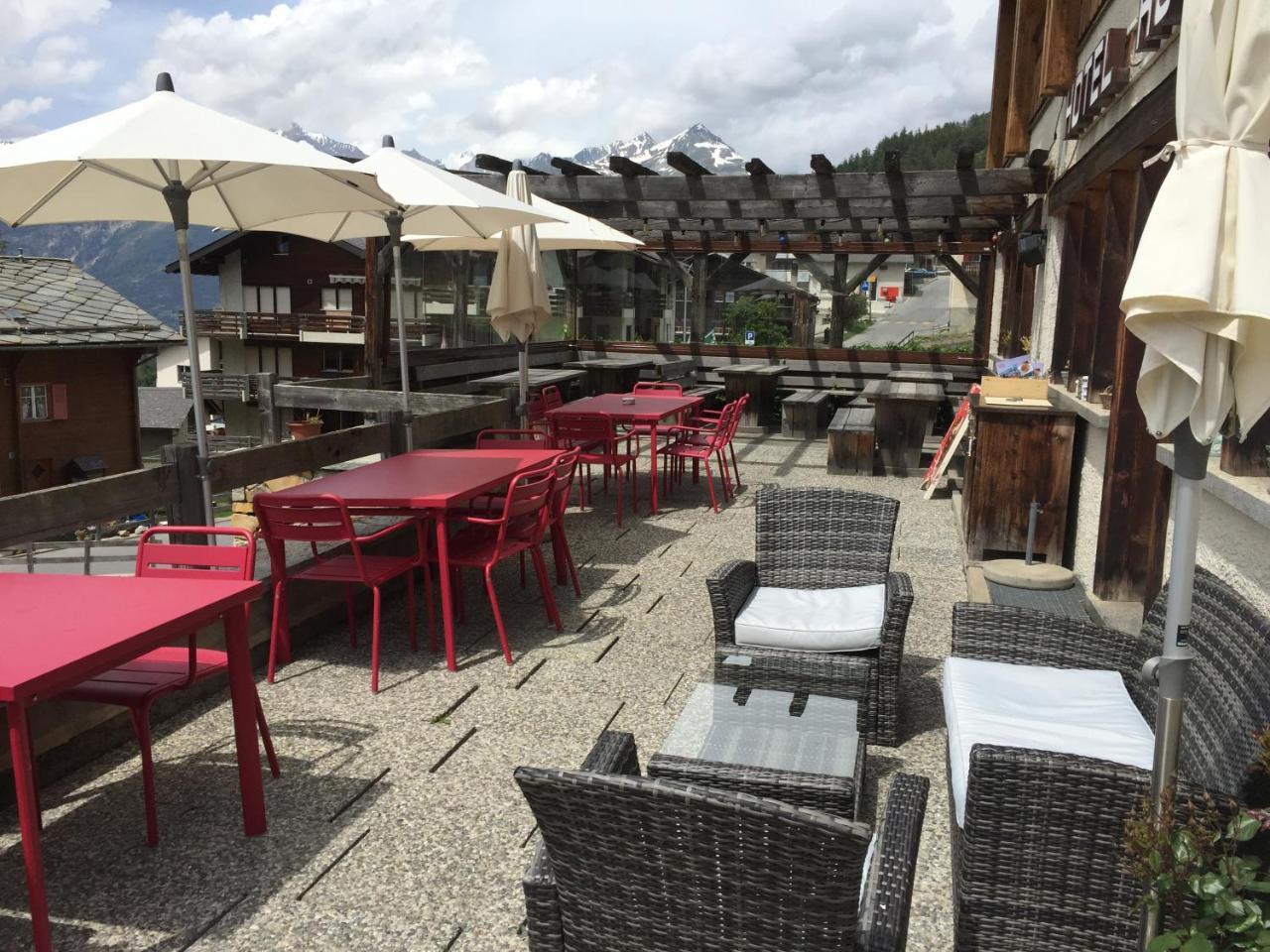 Hotel Restaurant Rothorn Visperterminen Экстерьер фото